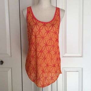 Brooks criss cross athletic top